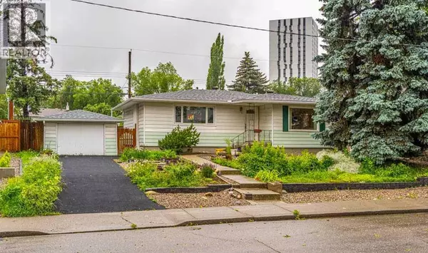 Calgary, AB T2M4E1,2211 Halifax Crescent NW