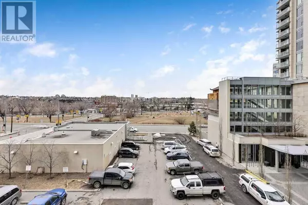 Calgary, AB T2P5N3,402, 1088 6 Avenue SW