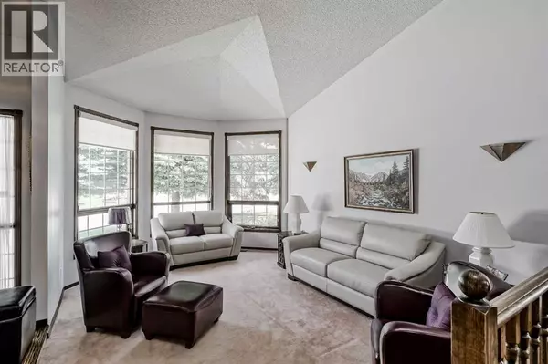 Calgary, AB T2Y3B1,14319 Evergreen Street SW