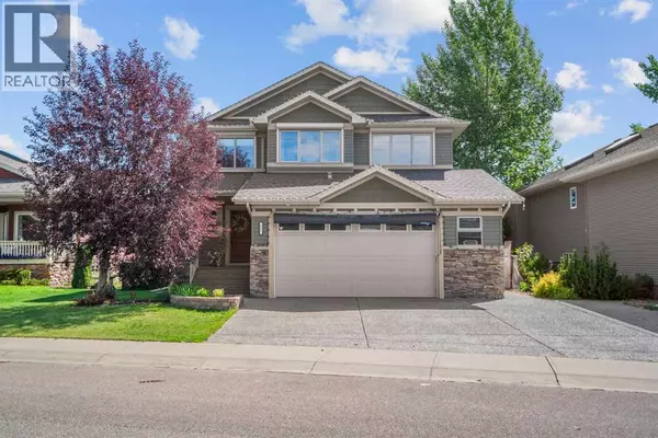 127 Hillcrest Boulevard, Strathmore, AB T1P0A3