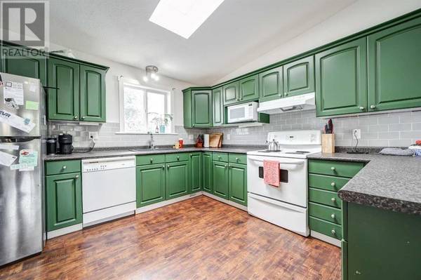 Pincher Creek, AB T0K1W0,764 Hyde Street