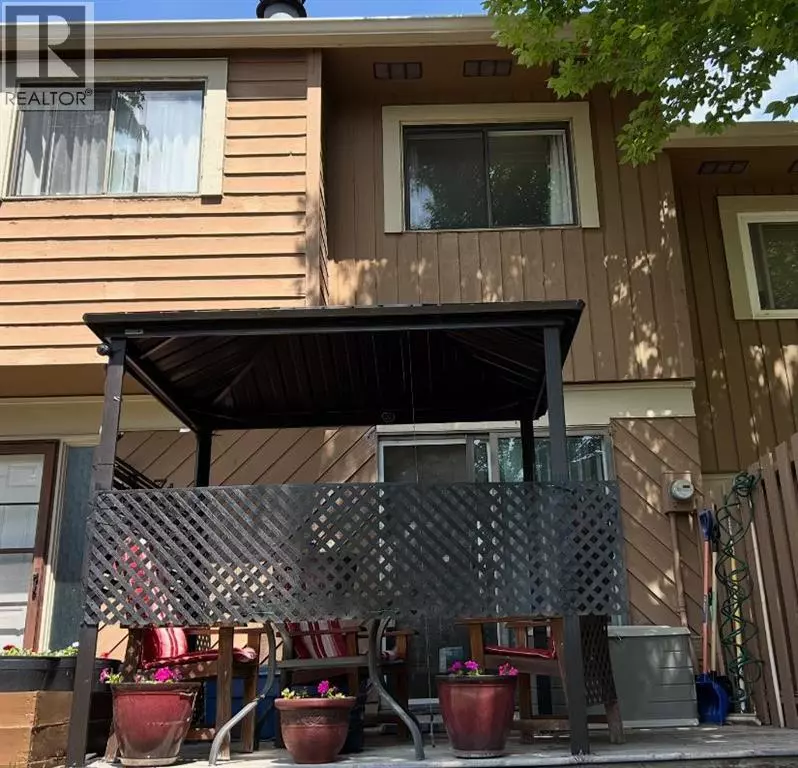 Calgary, AB t3e6m7,71, 4940 39 Avenue SW