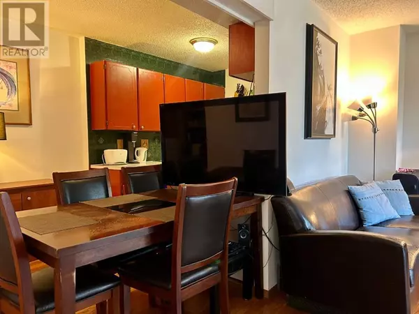 Calgary, AB t3e6m7,71, 4940 39 Avenue SW