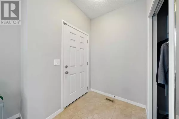 Calgary, AB T3M0L8,420 Cranberry Circle SE