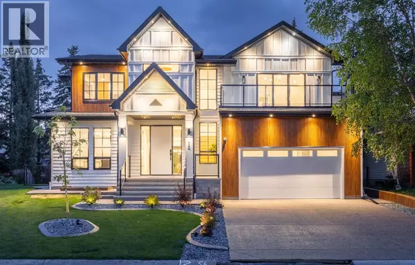 12 Vardana Place NW, Calgary, AB T3A0C5