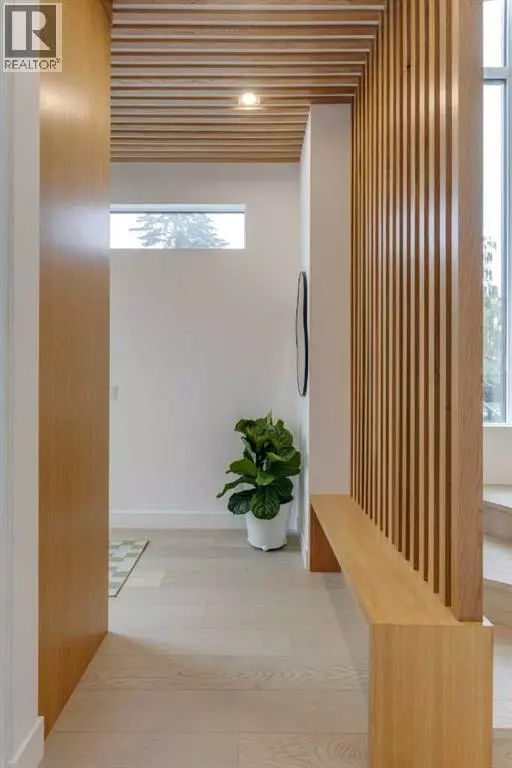 Calgary, AB T2M2J4,701 27 Avenue NW