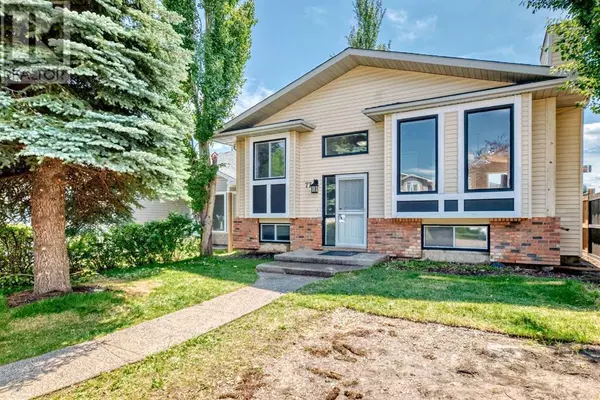 77 Shawfield Way SW, Calgary, AB T2Y2Y1