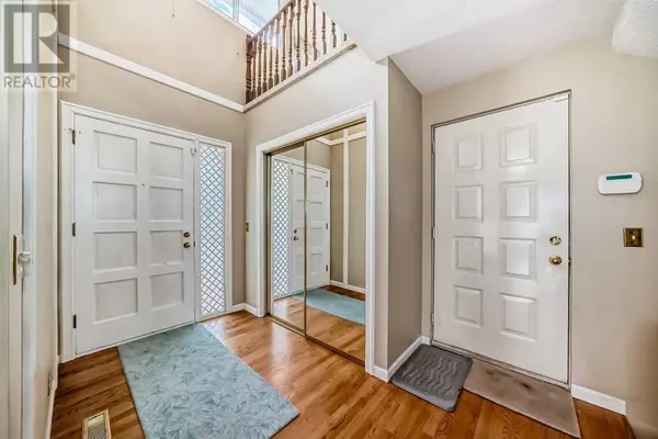 Calgary, AB T2W4S4,23, 275 Woodridge Drive SW