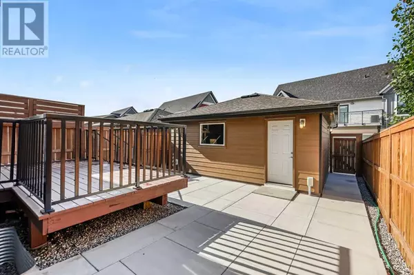 Calgary, AB T2X2H5,1318 Walden Drive SE