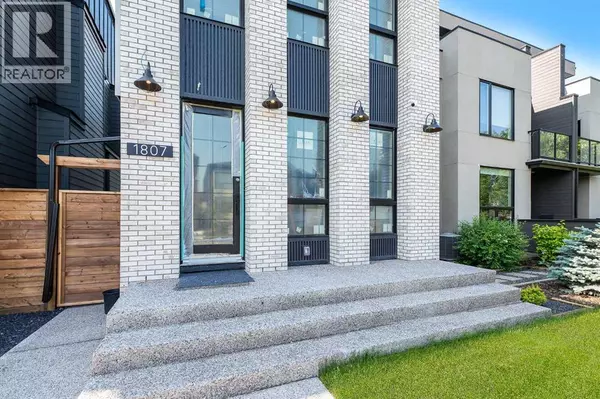 Calgary, AB T2N3H6,1807 Broadview Road NW