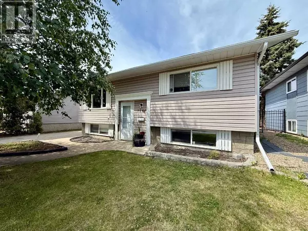 9864 79 Avenue, Grande Prairie, AB T8V3S4
