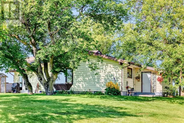 Rural Ponoka County, AB T4J1R4,440042 Range Road 274