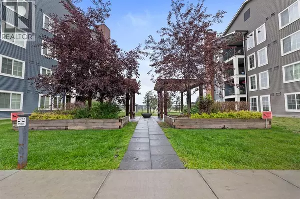 Calgary, AB T2Z5C9,4414, 99 Copperstone Park SE