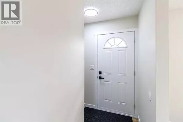 Calgary, AB T2A5Z8,28, 6100 4 Avenue NE