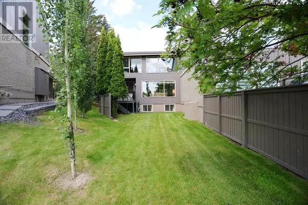 Calgary, AB T3B4T7,18, 1901 Varsity Estates Drive NW