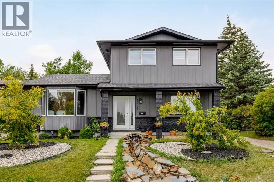 10003 Oakfield Drive SW, Calgary, AB T2V1S9
