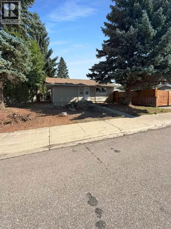 Lethbridge, AB T1H3S9,823 23 Street N