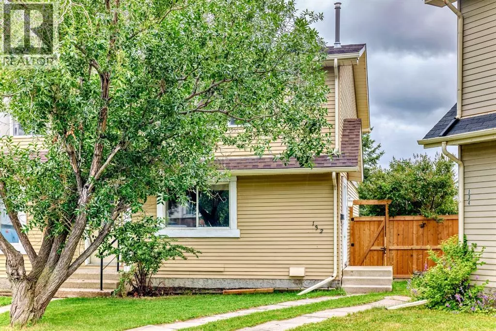 Calgary, AB T3J1P1,132 Castlebrook Rise NE