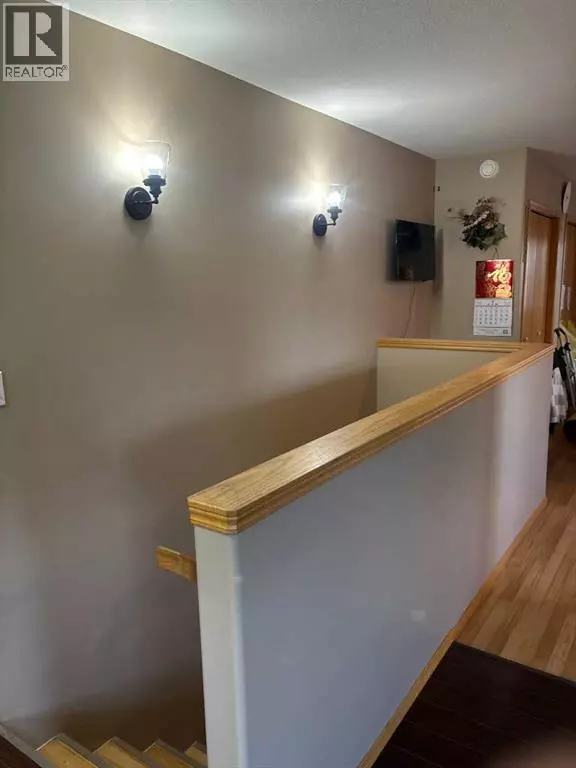 Red Deer, AB T4R3N8,625 Lancaster Drive