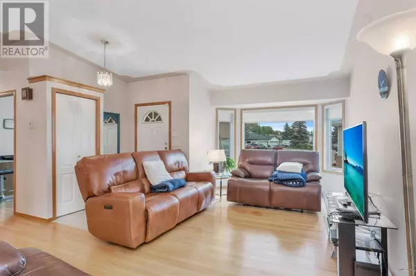 Red Deer, AB T4R2M6,21 Dunn Close