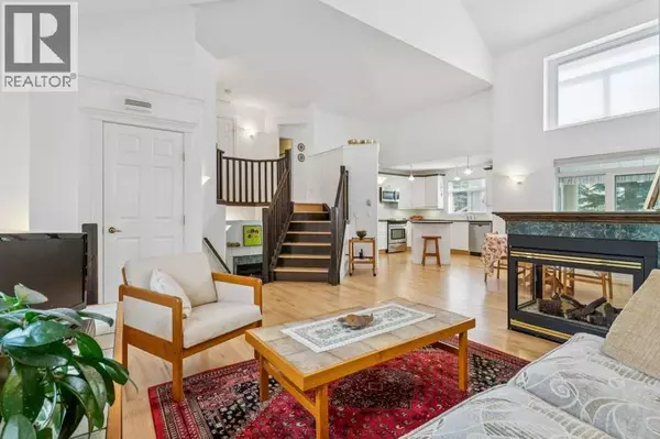 Calgary, AB T3A6A4,18 Varsity Estates Park NW