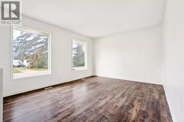 Beiseker, AB T0M0G0,422 7 Street