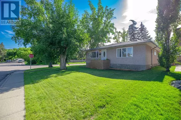 Calgary, AB T3C2A1,1141 43 Street SW