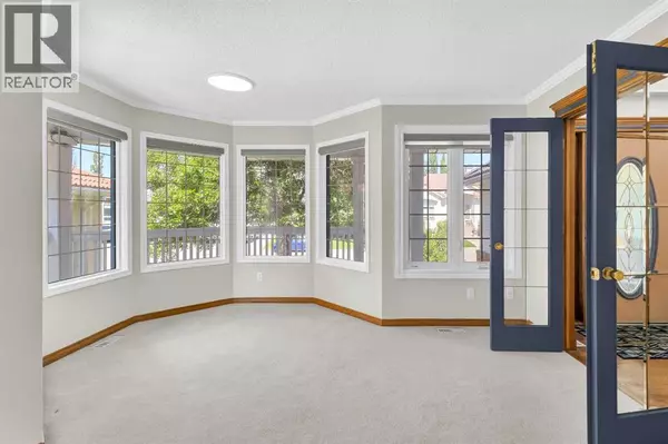 Calgary, AB T3A5B3,159 HAMPSHIRE Grove