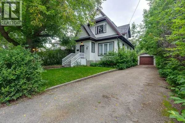 5529 45 Avenue, Red Deer, AB T4N3L7