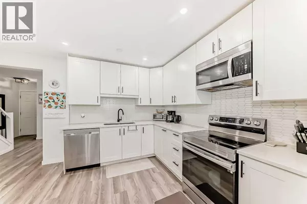 Calgary, AB T2A3N2,6223 Penedo Way SE