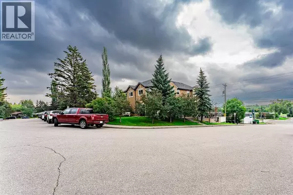 Calgary, AB T2L0R1,3, 55 Collingwood Place NW