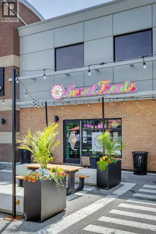 Calgary, AB T2G0S7,1109 9 Avenue SE