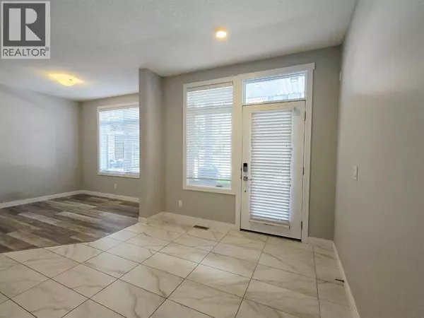 Calgary, AB T3H1Y1,120 Wentworth Row SW