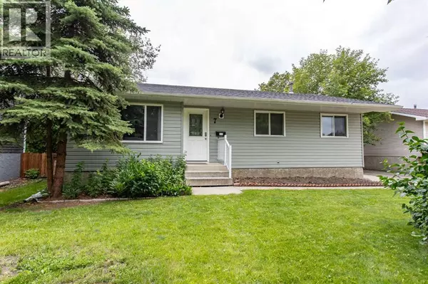 7 Garden Road, Lacombe, AB T4L1R5