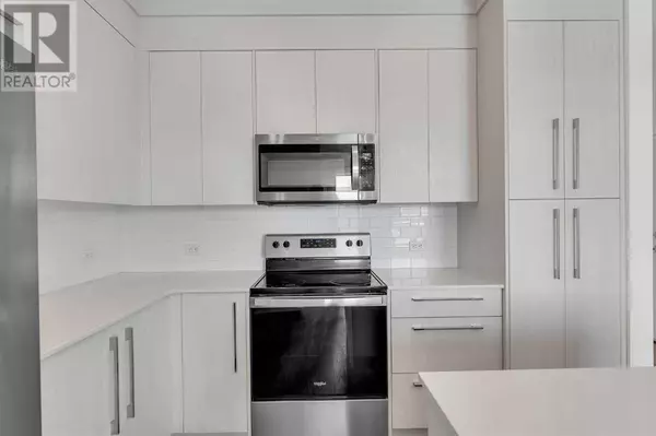 Calgary, AB T3J5N9,2414, 681 Savanna Boulevard