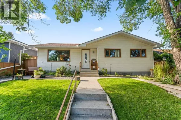 6920 Hunterbow Crescent NW, Calgary, AB T2K4R5