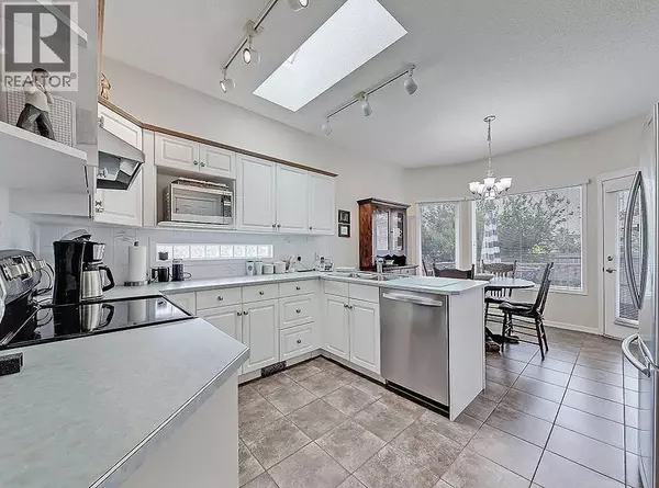 Okotoks, AB T0L1T5,66 Cimarron Drive