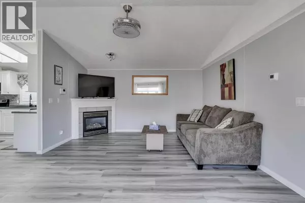 Fort Mcmurray, AB T9K2M6,125 Mckinlay Crescent