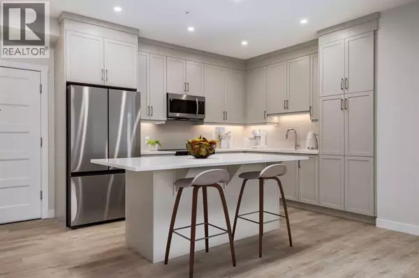 Calgary, AB T3H6H5,2204, 2117 81 Street SW