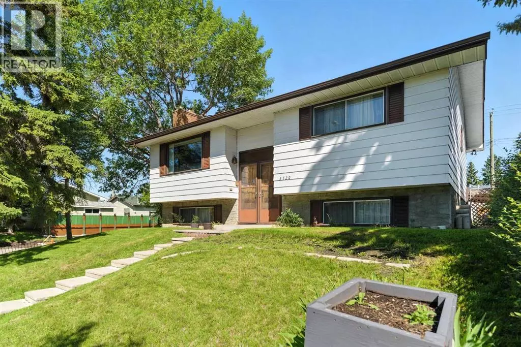 Calgary, AB T2A4P5,5720 Madigan Drive NE