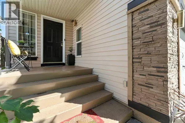 Calgary, AB T2Y3N7,16334 Somercrest Street SW
