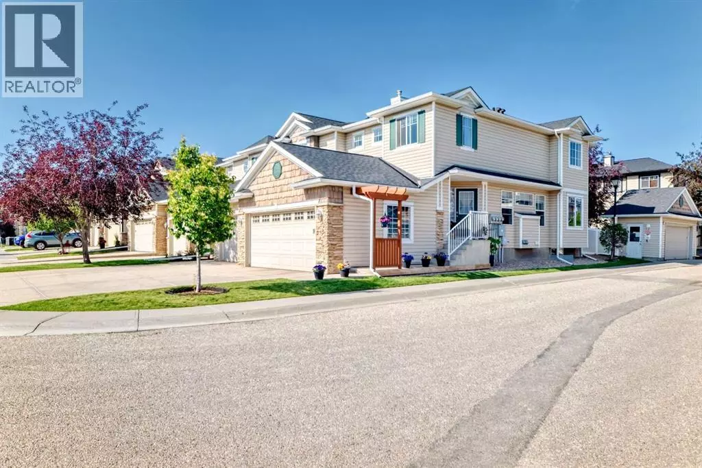 Calgary, AB T3G5W7,16 Royal Birch Mount NW
