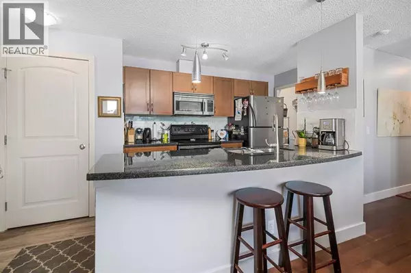 Calgary, AB T3H2L4,4, 218 Village Terrace SW