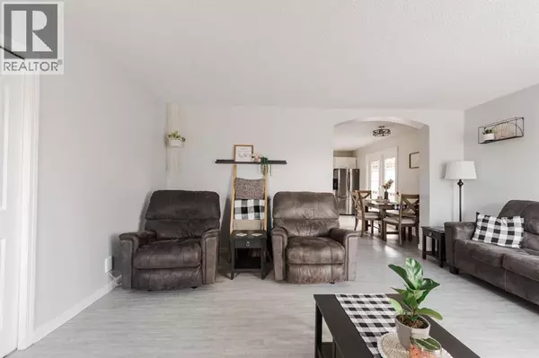 Fort Mcmurray, AB T9H3B1,208 Silvertip Place