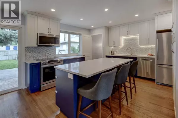 3803 19 Street NW, Calgary, AB T2L2B3