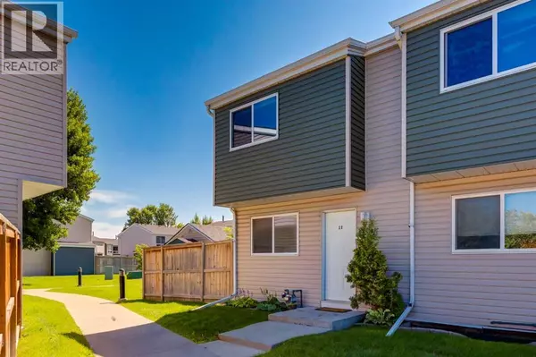21, 5425 Pensacola Crescent SE, Calgary, AB T2A2G7