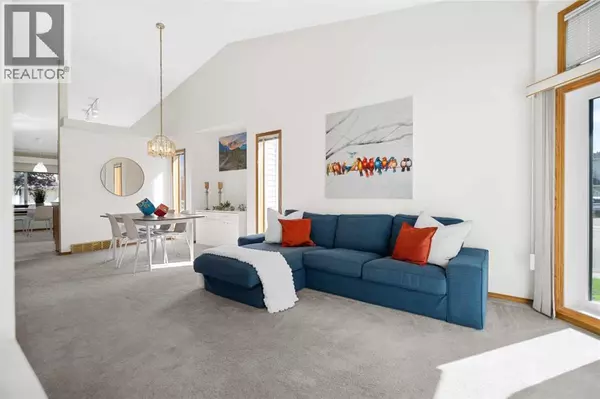Calgary, AB T2Z1X7,305 Douglasbank Court SE
