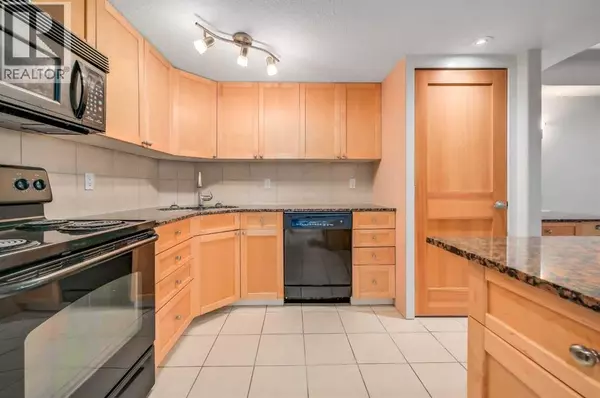 Calgary, AB T2T0R5,101, 1424 22 Avenue SW