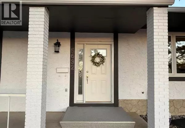 Calgary, AB T3A1P9,5632 dalhousie Drive NW