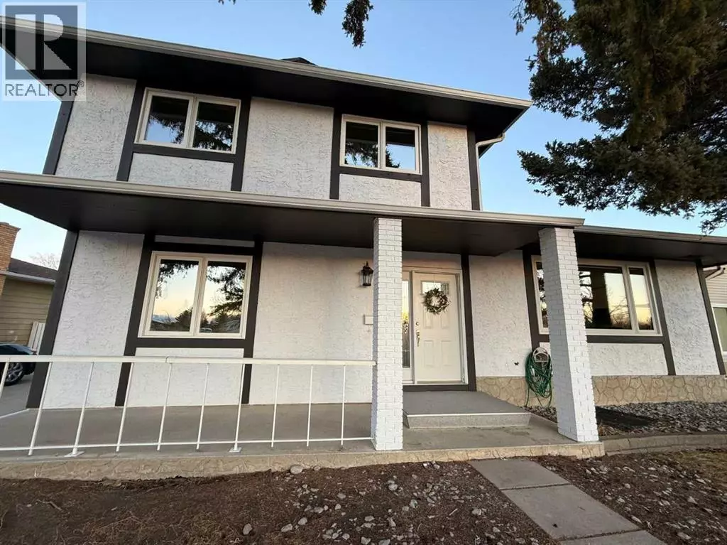 Calgary, AB T3A1P9,5632 dalhousie Drive NW